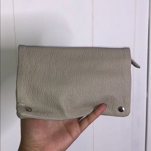 CLOSING SALE ‼️ Target clutch